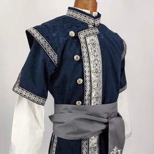 Caftán azul brocado "Árpád" con ribete plateado - recreación histórica, LARP, fantasía, arquero, vestimenta de boda medieval, prendas de época