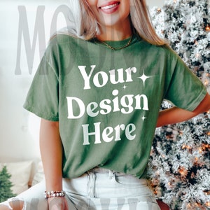 Comfort Colors 1717 Moss Shirt - Model Mockup- Moss Shirt Mockup - Christmas Mockup - Moss Mockup