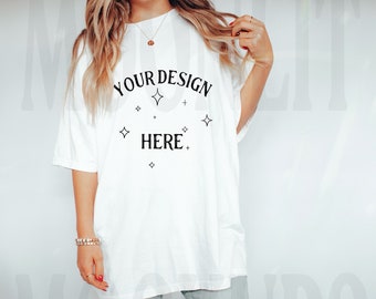 Mockup de camisa branca Comfort Colors 1717 - Mockup de modelo grande