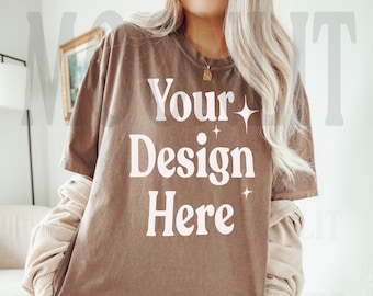 Comfort Colors 1717 Espresso Shirt Mockup - Model Mockup