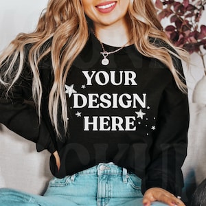 Gildan 18000 Sweatshirt Mockup - Black Sweatshirt Mockup - Heavy Blend Sweatshirt - Model Mockup
