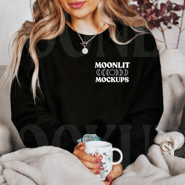 Gildan 18000 Sweatshirt Mockup - Black Sweatshirt Mockup - Heavy Blend Sweatshirt - Model Mockup