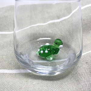 Drinking Glass with Handmade Turtle Figurine / Water glass Stemless Wine glass Cocktail glass Animal lover Cute cup Housewarming gift Kids