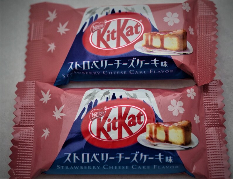 Kitkat, Strawberry Cheesecake Flavor fuji Type1box 8 Pc Japanese Rare