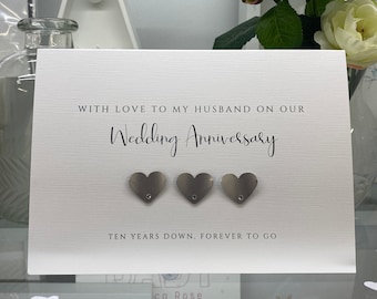 Tarjeta del décimo aniversario de bodas, (10º) Aniversario de bodas de hojalata, Décimo aniversario, Diez años abajo, Corazones de hojalata, Aniversario del marido