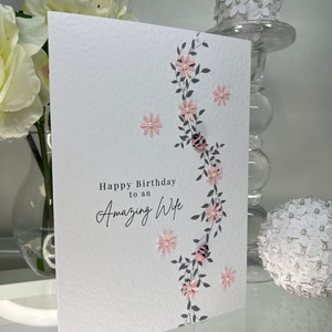 Carte d'anniversaire de femme, carte de femme, carte de femme incroyable, carte d'amateurs d'abeilles, carte d'amants d'abeilles faite main, abeilles en bois, carte de femme fabuleuse, carte d'abeille
