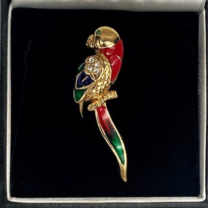 ATTWOOD & SAWYER Parrot Brooch - Swarovski Crystal - 22 Carat Gold Plated - 4.5cm Length - South Wales, UK