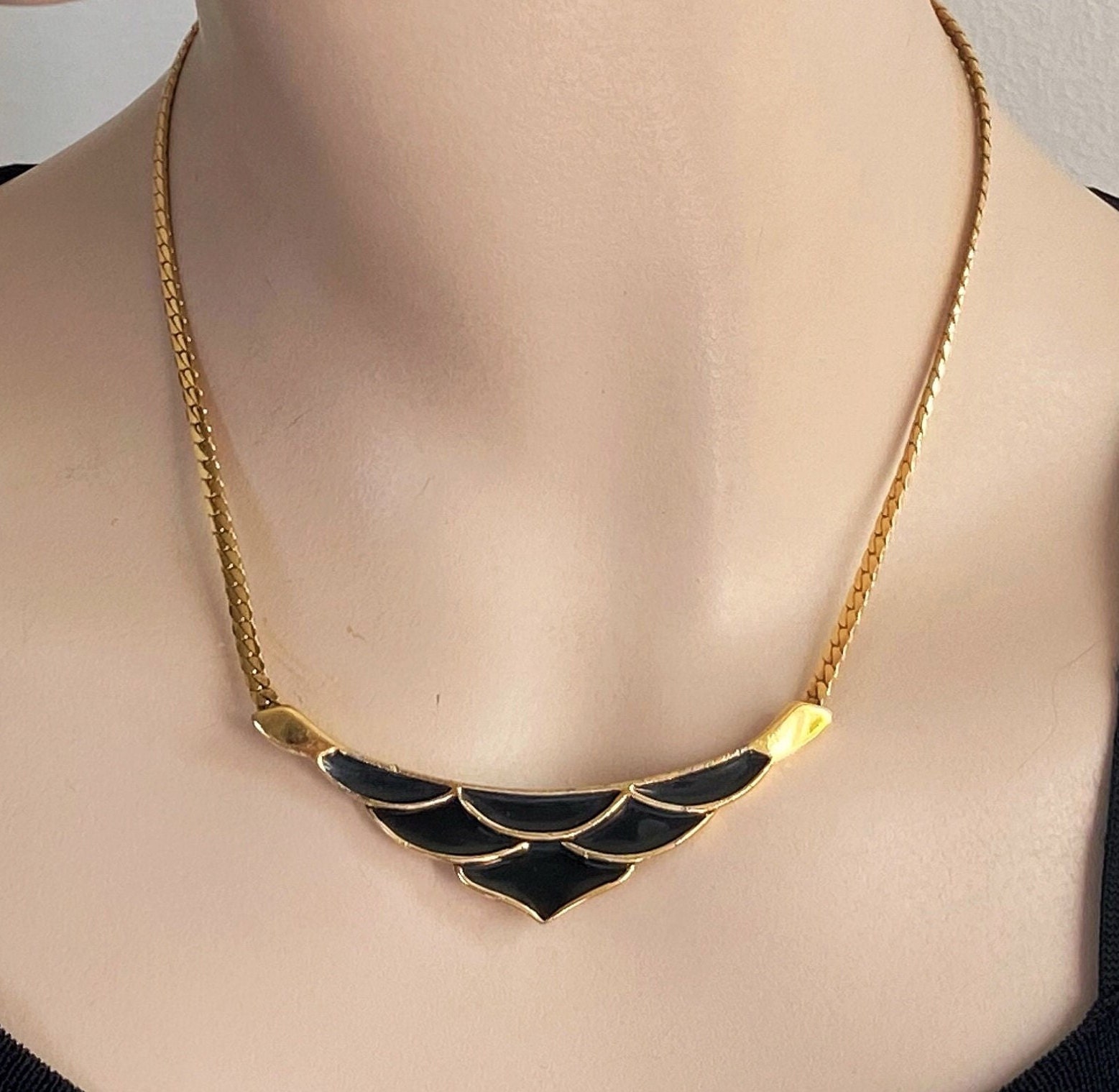 Monet gold black enamel necklace - Etsy 日本 Monet gold black enamel necklace - Etsy 日本