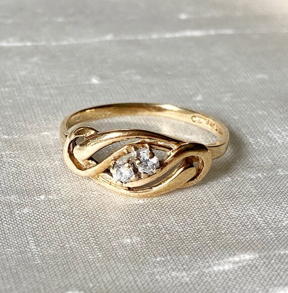 Valentine gift gold best sale ring