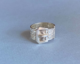 1971 English Sterling Buckle Ring - Floral Motif - C.P.S. Maker - Hallmarked Birmingham - Size N