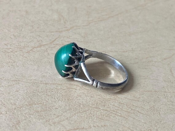 Vintage Malachite Solid Silver Ring - Coronet Set… - image 4