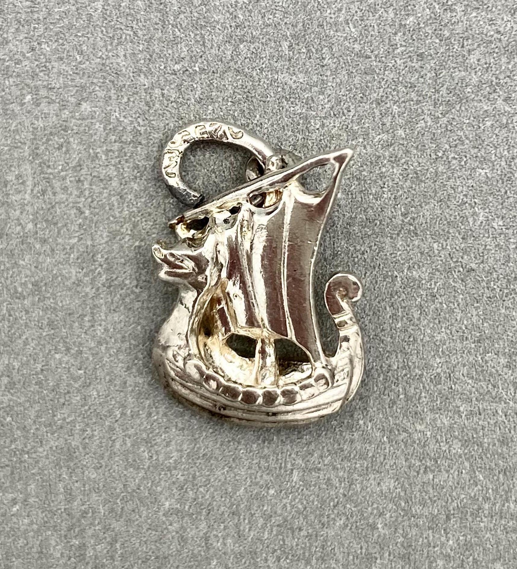 Rembrandt Charms Sterling Silver Viking Ship Charm | 13.5 X 11.5 Mm Collectible Charm For Bracelets & Necklaces - View #10