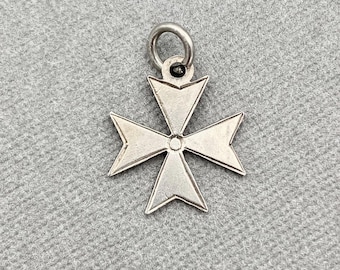 Vintage Maltese Cross Solid Silver Charm - Heraldic Traditional Bracelet Charm