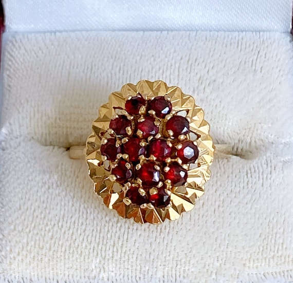 1970s 9ct Garnet Cocktail Ring - Textured Diamond… - image 1