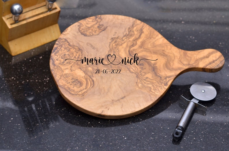 Handcrafted olive wood pizza board personalized engraving unique gift kitchen decoration free wood conditioner STYLE 2