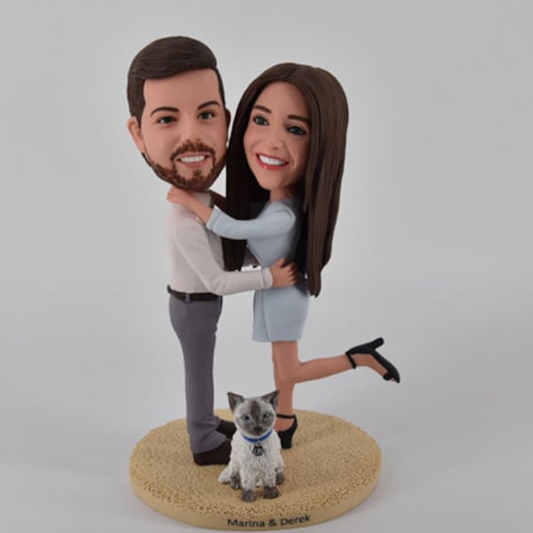 Custom Bobbleheads Couple with Cat, Personalized Bobblehead for Parents, Best Gift for Valentine's day, Birthday, Anniversary, Proposal