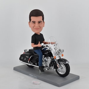Custom bobblehead on Harley Davidson, personalized bobblehead doll on bike, bobblehead gift for Father&#39;s day