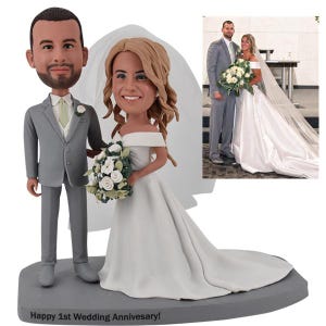 Custom Cake Toppers Wedding Bobblehead from Photo, Personalized Groom Carrying Bride Cake Toppers, custom wedding bobbleheads with dog