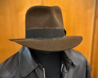 Indy video game Fedora (rabbit)