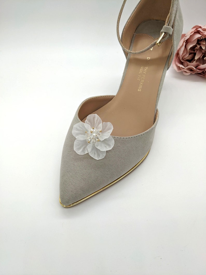 Bridal Floral Shoe Clips pair Ivory Faux Pearl Wedding Shoe - Etsy UK