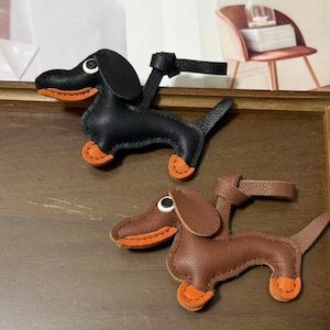 Handmade Dachshund Leather Bag Charm/Keychain Gift Bag Tag Dog Leather Purse Charm Handbag Charm Car Rearview Mirror Pendant Bag Accessory