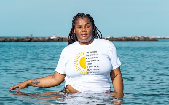 There is Always Light Amanda Gorman Poem *plus Size* T-shirt