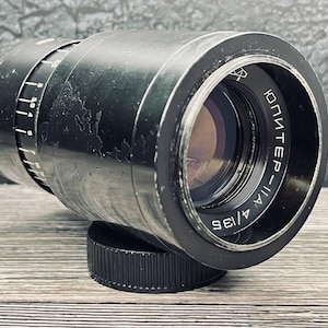 Vintage Jupiter-11A 135mm f/4 Lens: M42 Mount, Portrait Bokeh