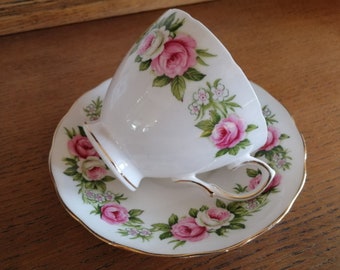 Colclough Bone China Floral Tea Cup and Saucer set, 1950's