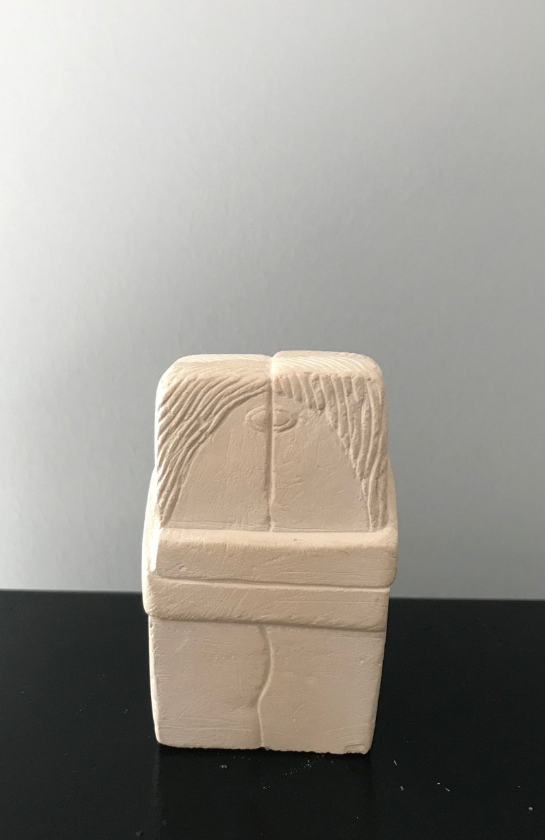 Mini copie The Kiss Brancusi Mini statue faite main 2,9 pouces Sculpture en céramique image 1