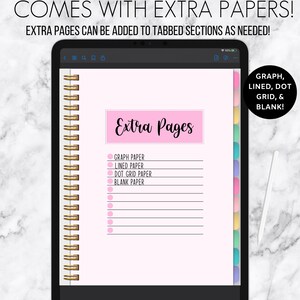 Puede incluir: Una agenda rosa y blanca con una encuadernaci&oacute;n en espiral dorada. La agenda tiene una pesta&ntilde;a rosa que dice "Extra Pages" y una lista de diferentes tipos de papel: papel cuadriculado, papel rayado, papel de cuadr&iacute;cula de puntos y papel en blanco. La agenda tambi&eacute;n tiene una secci&oacute;n con pesta&ntilde;as de colores que dicen "Graph, Lined, Dot Grid, & Blank!"