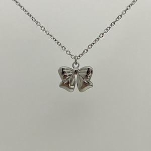 Simple Silver Bow Necklace