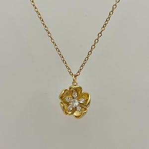 Gold Hibiscus Flower Necklace