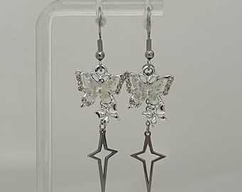 Pendiente colgante de mariposa con brillo