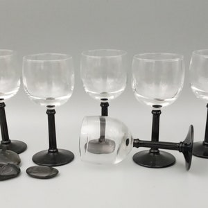 6 GLASSES 5 cl on black foot Arcoroc France, Vintage
