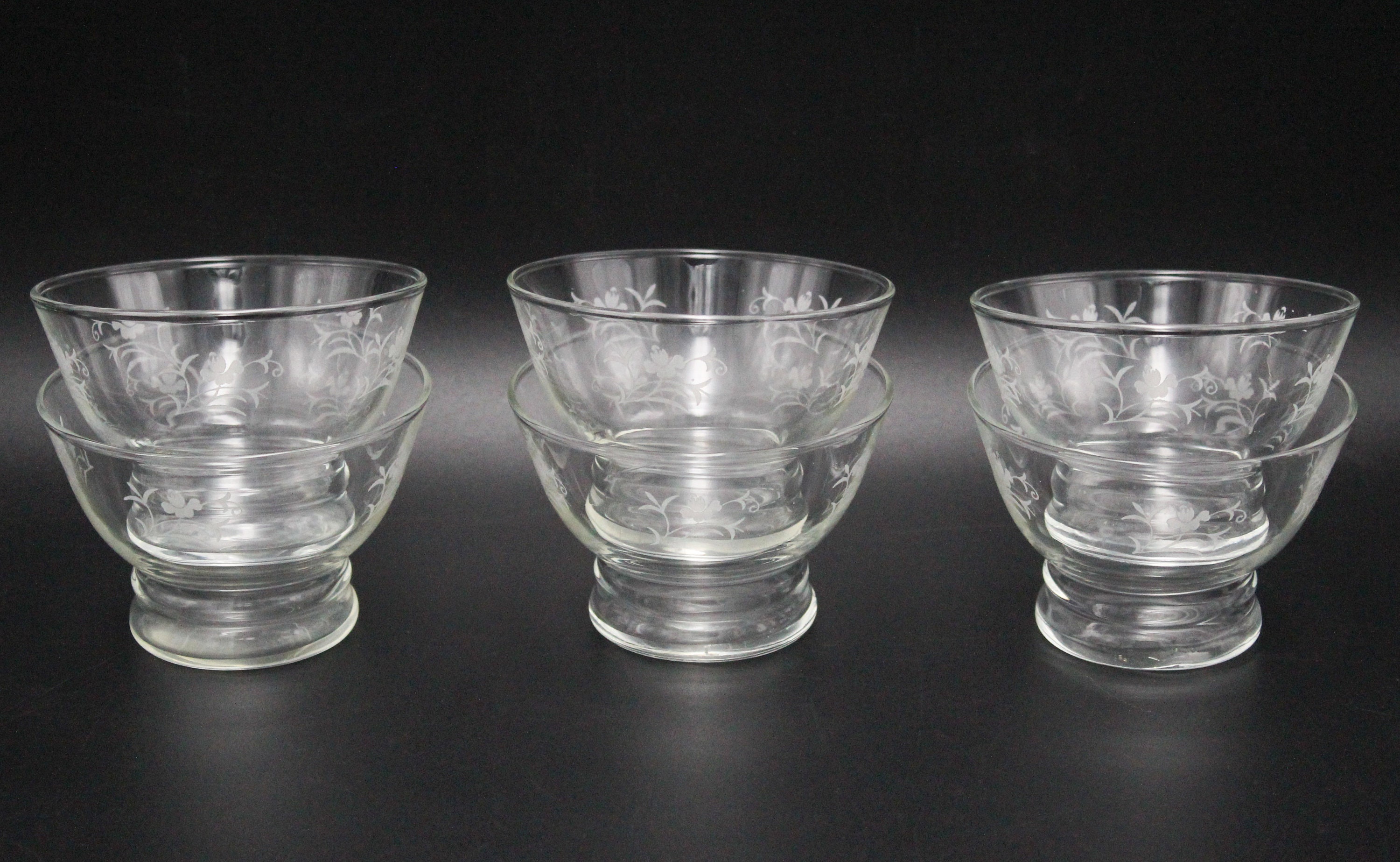 6 Coupes à Champagne Vintage Motifs Petites Fleurs Blanches