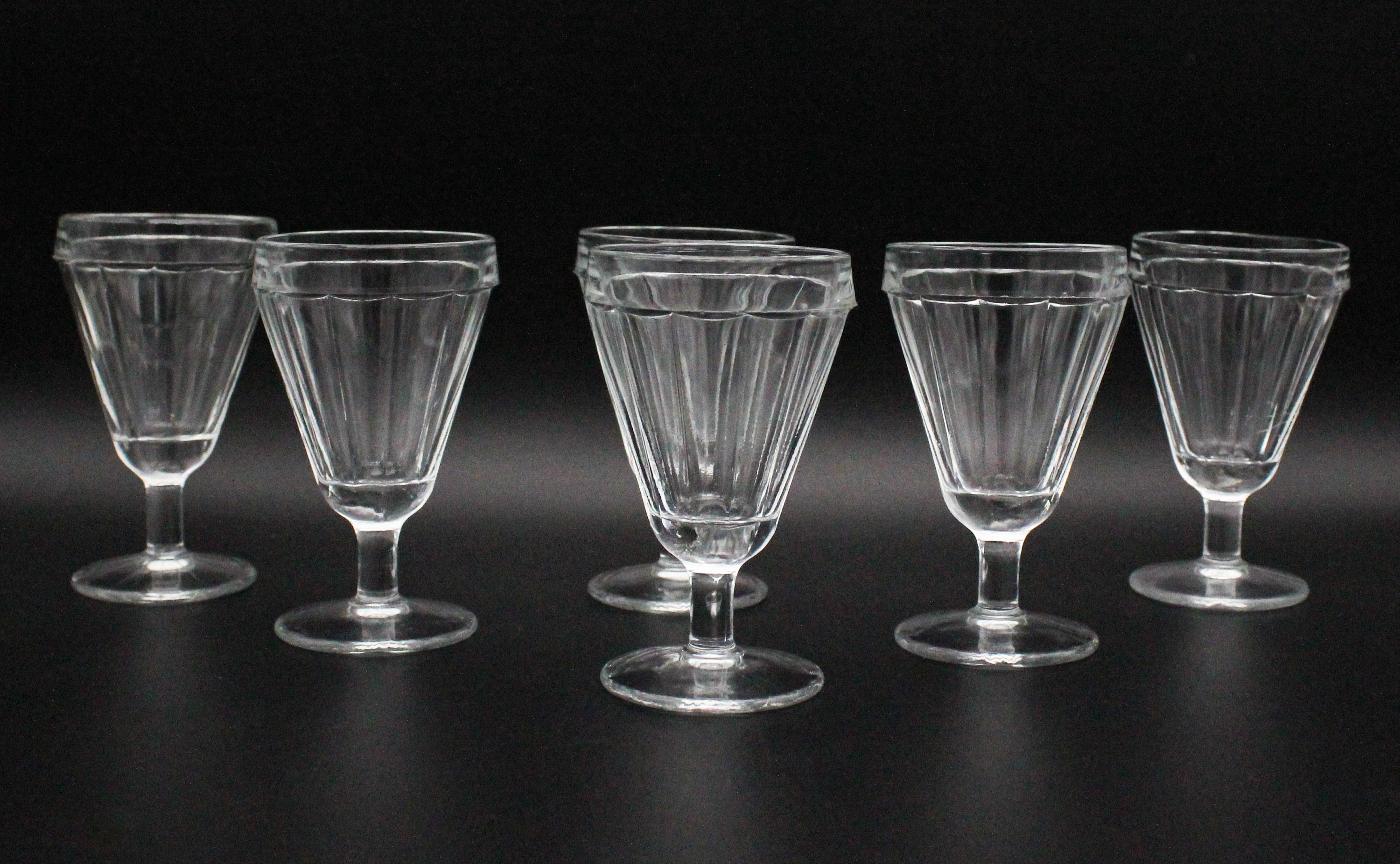 6 Petits Verres Vintage à Pied