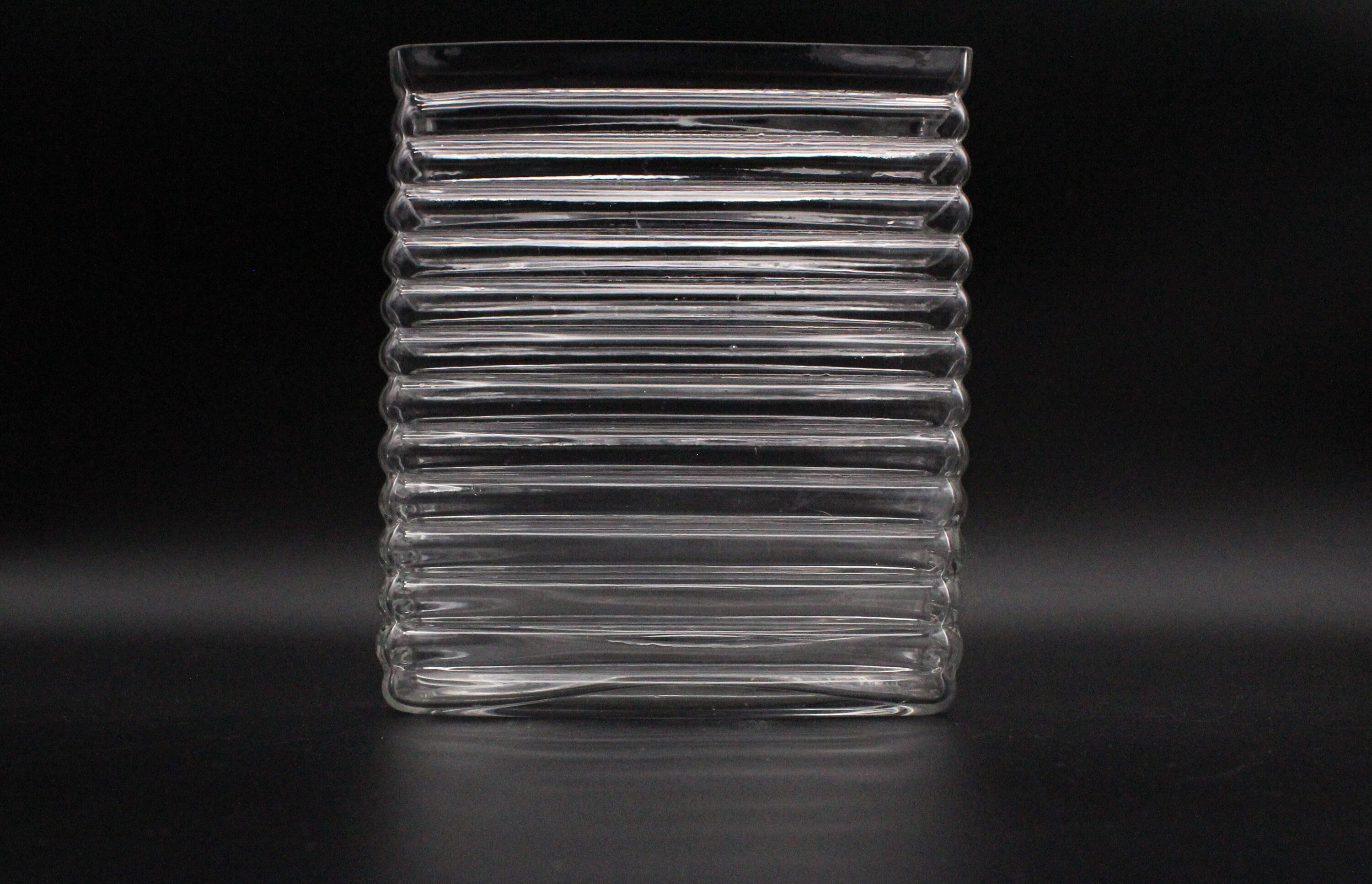 Vase Rectangulaire Transparent Verre Moulé Pressé Vintage