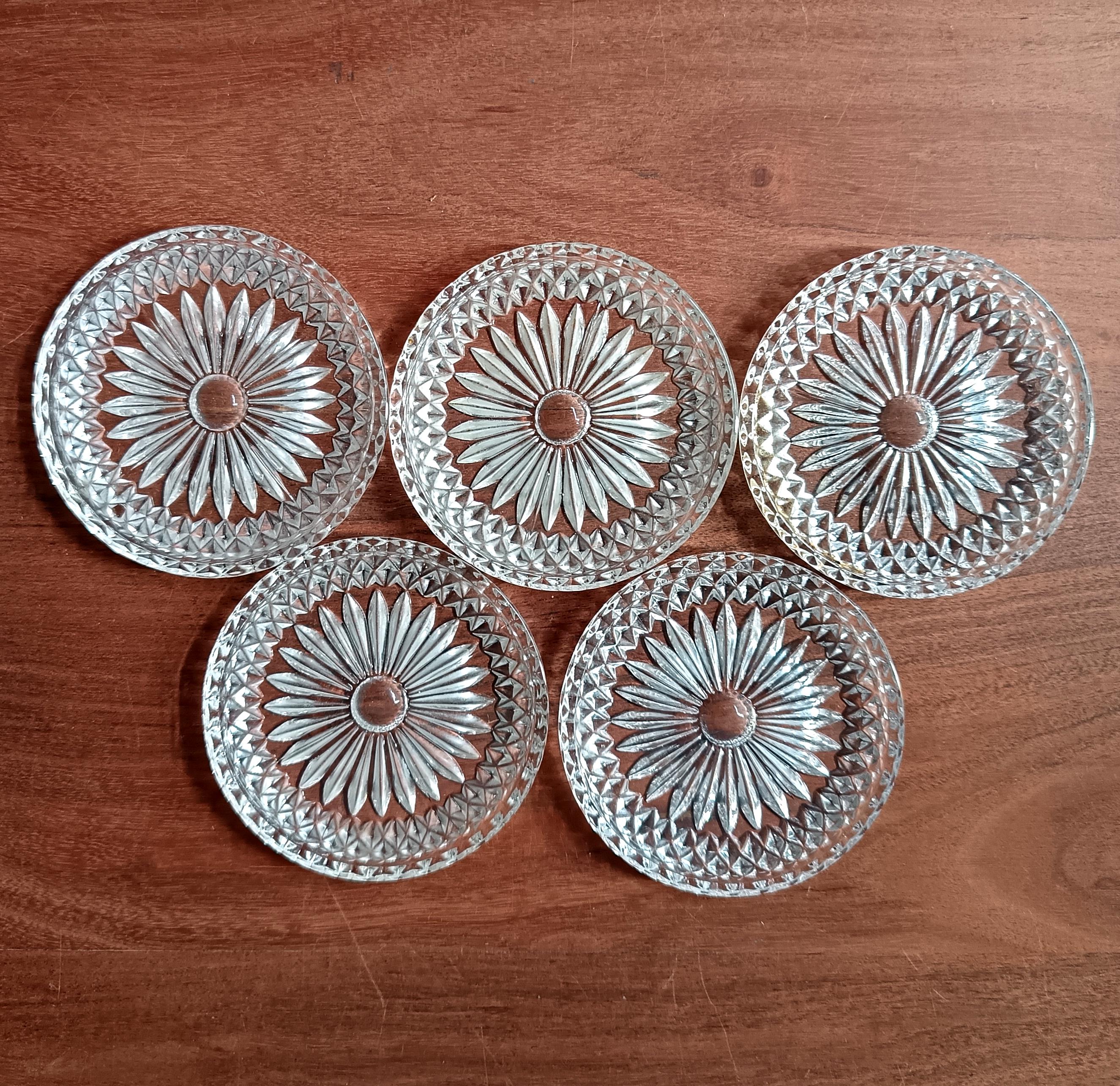Ensemble dé sous verres antiques - France