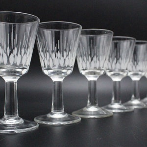 6 GLASSES liqueur 2,5 cl Luminarc on foot vintage France