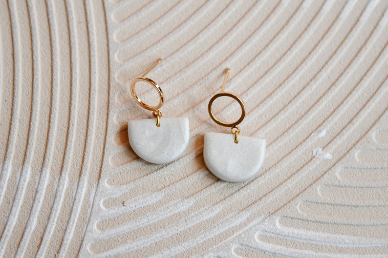 Polymer Clay Earrings, LOOP, Stud, Minimalist, Handmade, Gold Plated, Geometric Perlmutt