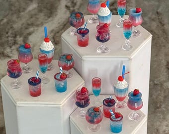 Miniature Patriotic Drinks, 1:6 Scale Dollhouse Props, fashion doll, playscale drinks, mini patriotic doll drinks, drinks for dolls, elf pro