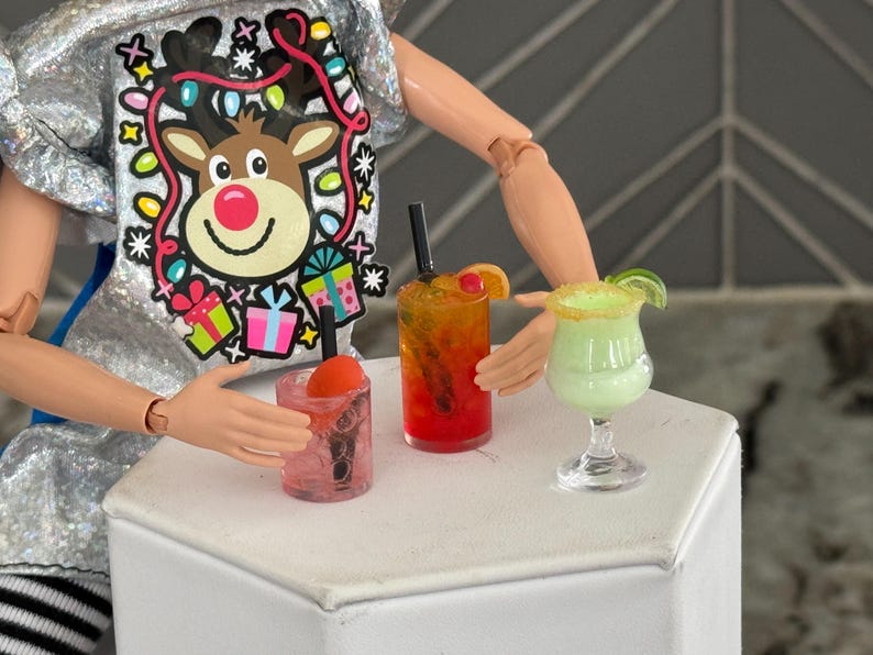 1:6 Scale Drinks for Dolls/figures, Fashion Doll Drink, Elf Prop, 10