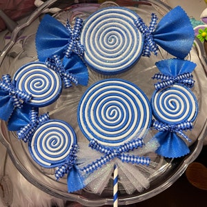 Glitzernder Schaumstoff Lollipop und Candy, Blau-Weiß-Wirbel-Bonbons, Candy Kranz-Befestigung/Verzierung, Candy Ornament, Tiered Tray Dekor
