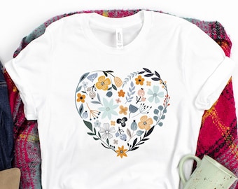 Flower Heart Shirt, Wildflower Tshirt, Wild Flowers Shirt, Floral Tshirt, Flower Shirt, Gift for Women, Ladies Shirts, Best Friend Gift
