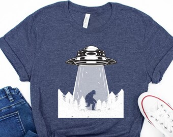 Grappig T-shirt met Bigfoot-alien-ontvoeringsthema: Sasquatch Yeti-shirt