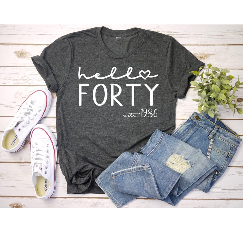 Hello Forty Shirt: 40th Birthday Tee, 1986 Edition Bday Party Gift image 2