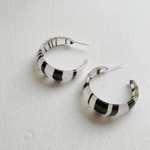 Créoles transparentes à imprimé zèbre |  Boucles d'oreilles en résine à imprimé léopard | Boucles d'oreilles légères | Boucle d'oreille noire | Boucles d'oreilles écaille de tortue