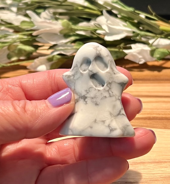 Howlite Ghost - 1.7