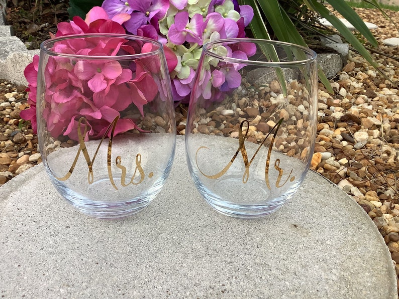 Personalized Stemless Wine Glass/Bridesmaid Glasses/Bridal Party Gift/Bridesmaids Gift/Bridesmaid Proposal Gift image 2