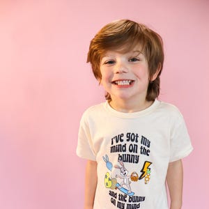 Camiseta de Pascua para niños pequeños: Mind on the Bunny, camiseta de hip hop